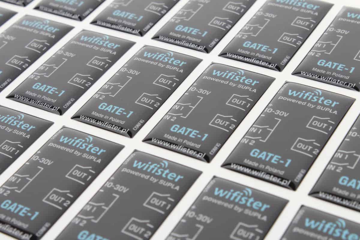 zdjęcie naklejek reklamowych 3d z logo wifister